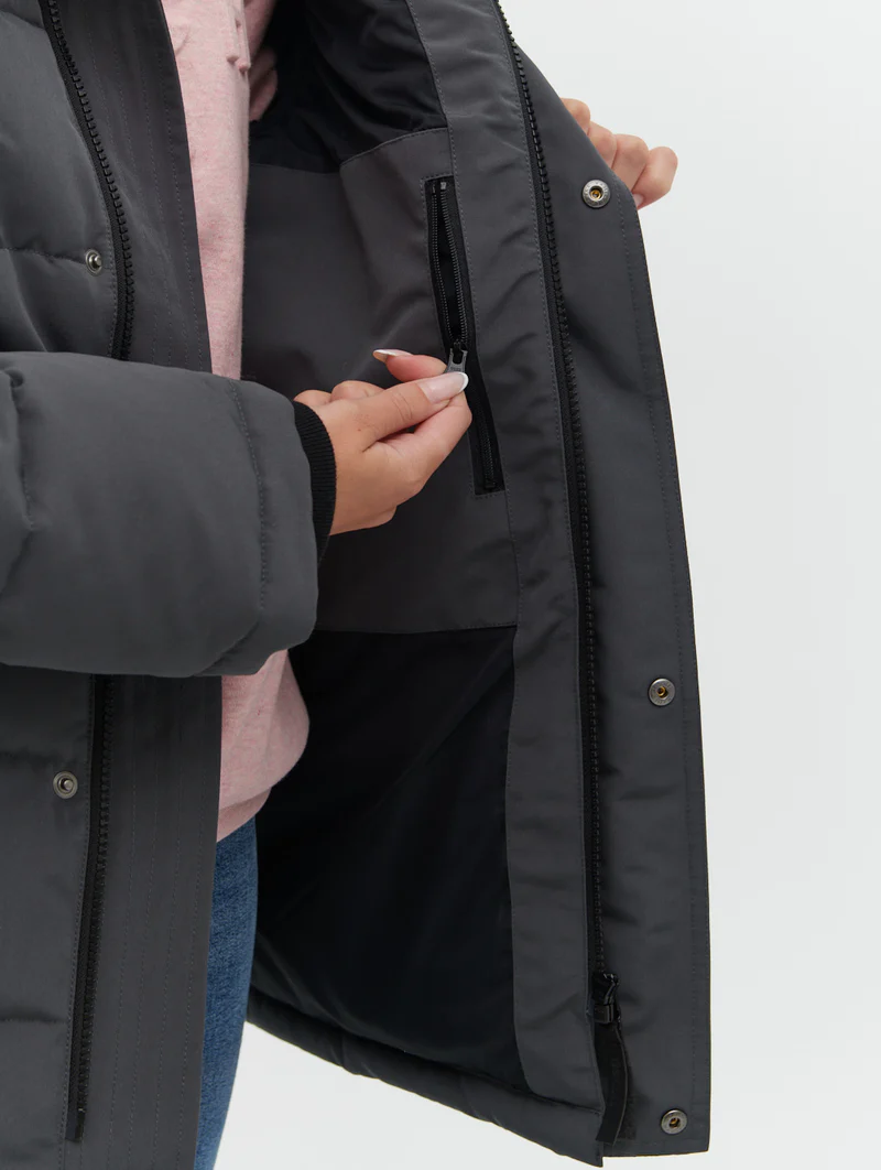 Inside shoulder straps for hands-free carrying on the Bench Eco-Friendly Jacket