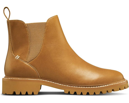 ide view of LABEL™ Go-To Chelsea Boots showing elasticized insets and pull tabs